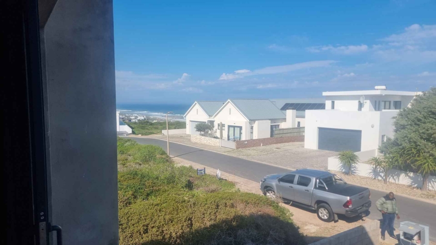 4 Bedroom Property for Sale in Yzerfontein Western Cape